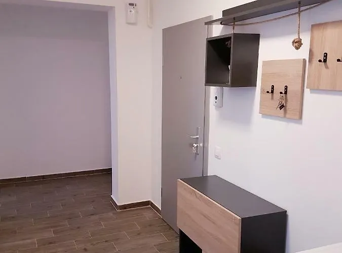 Dream - West Apartment *